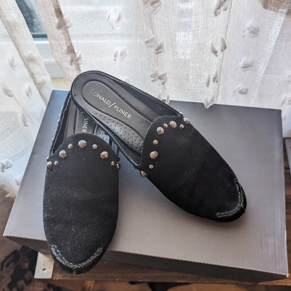 Donald pliner vintage black suede studded western mules